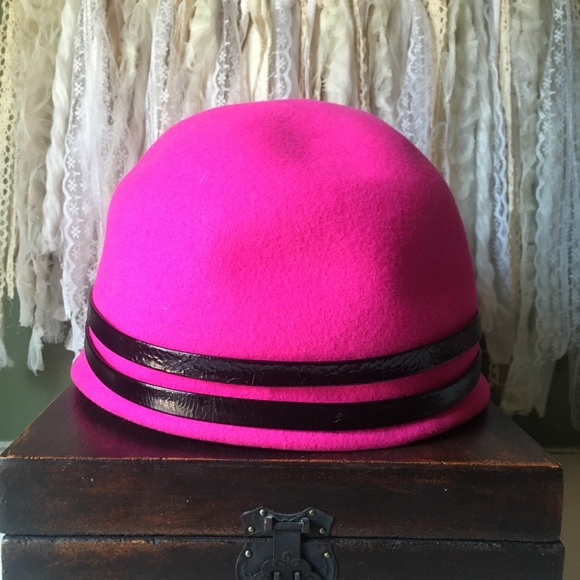 Pink Hat, Gabriel Amar Frank Olive Woolen Hat - Picture 7 of 15